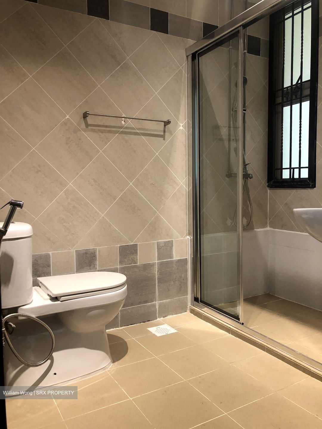 Eastwood Centre (D16), Apartment #634199211